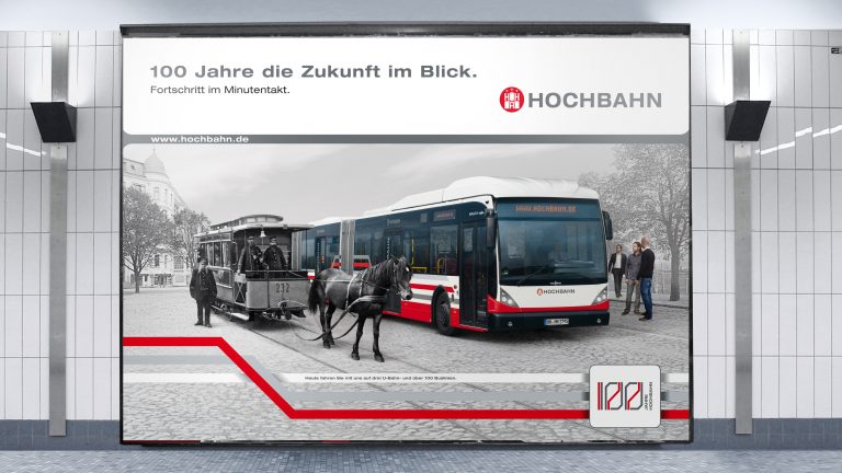 100 Jahre Jubiläum Werbung mit Plakaten für Hamburger Hochbahn