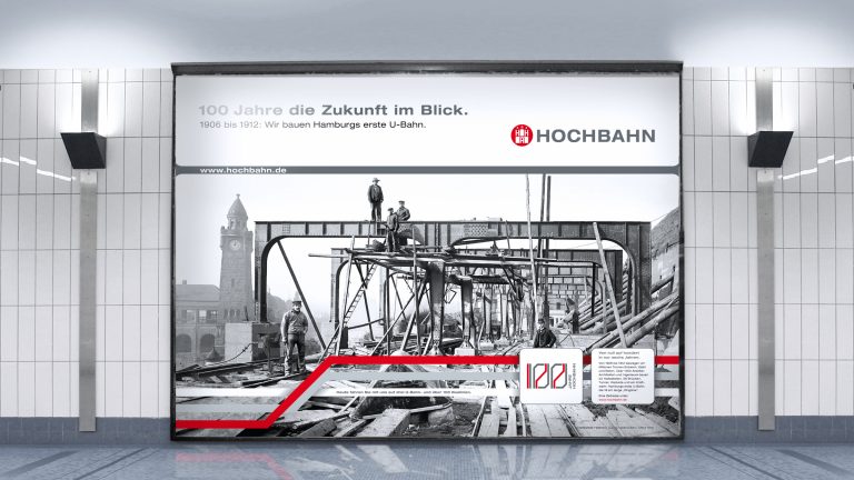 100 Jahre Jubiläum Werbung mit Plakaten für Hamburger Hochbahn