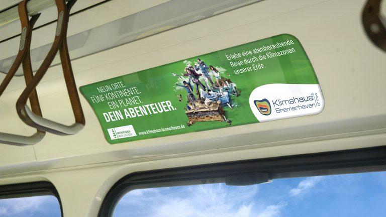 Klimahaus Bremerhaven Straßenbahn-Gestaltung mit Innenplakaten