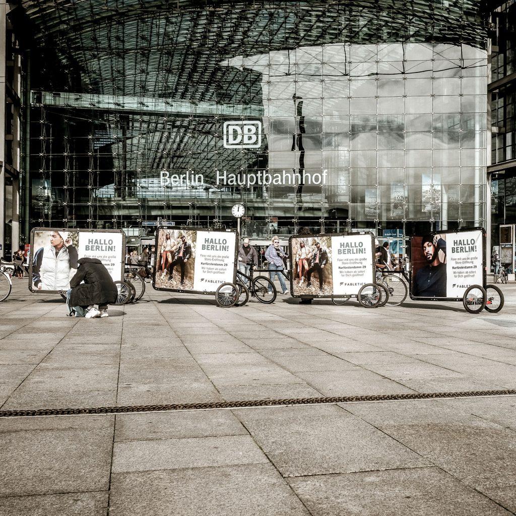 Fabletics Guerilla-Promotion in Berlin Bike-Promotion